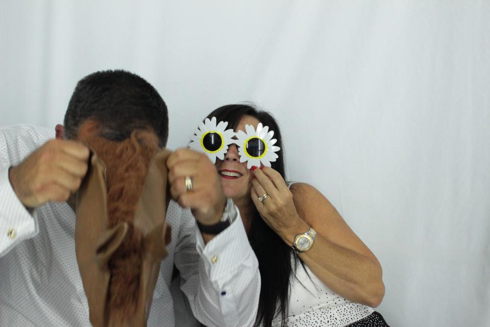 Laura & Oliver | View more photos from the event at gallery.myphotoboothexperience.co.uk/u/MyPhotoBoothExperienceLtd/Laura-Oliver